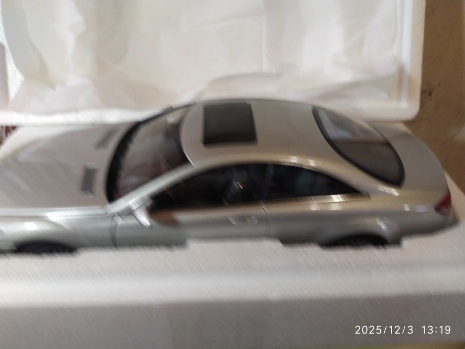 1:18 Mercedes-Benz CL Class C216 Autoart Millennium