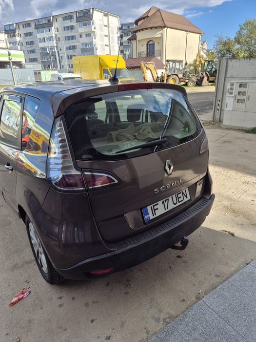 Renault Scenic 5 locuri