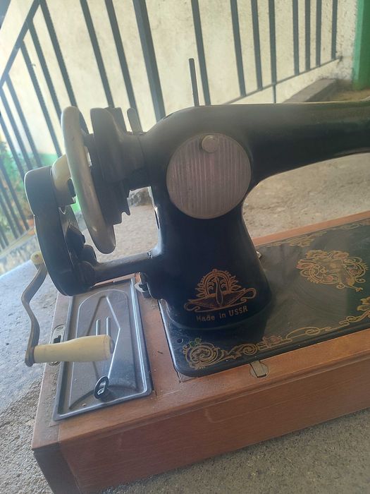 Ръчна машина за шиене