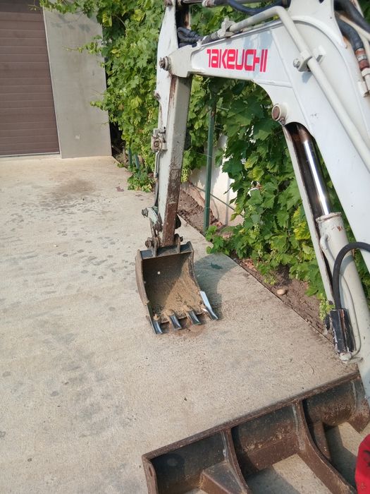 Miniexcavator takeuchi