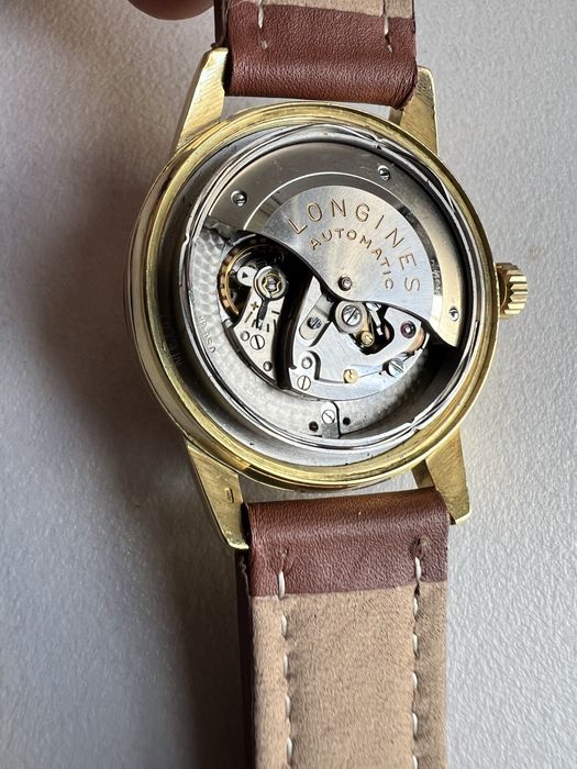 18 k aur Longines Conquest Calendar Automatic cal.19ASD ref.9005