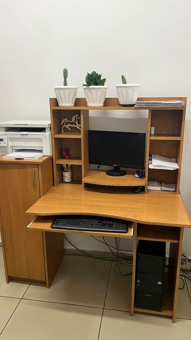 Стол компьютерный