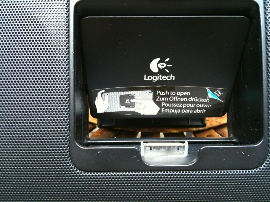 Statie Dock Logitech S315i cu boxe incorporate iPhone 4,4s 3g,3gs