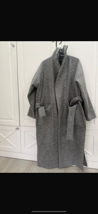 Продам новое пальто