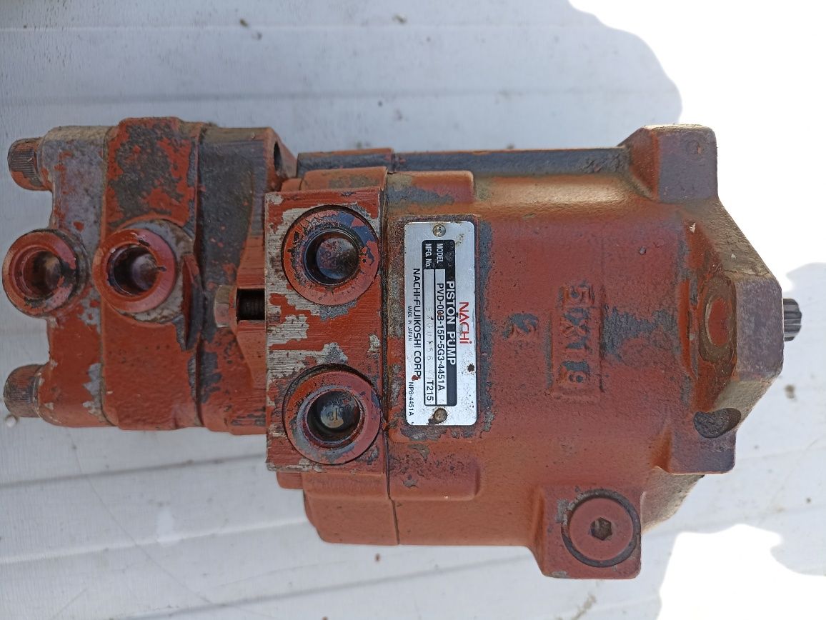 Pompa hidraulica Nachi, takeuchi,kubota,yanmar hitachi