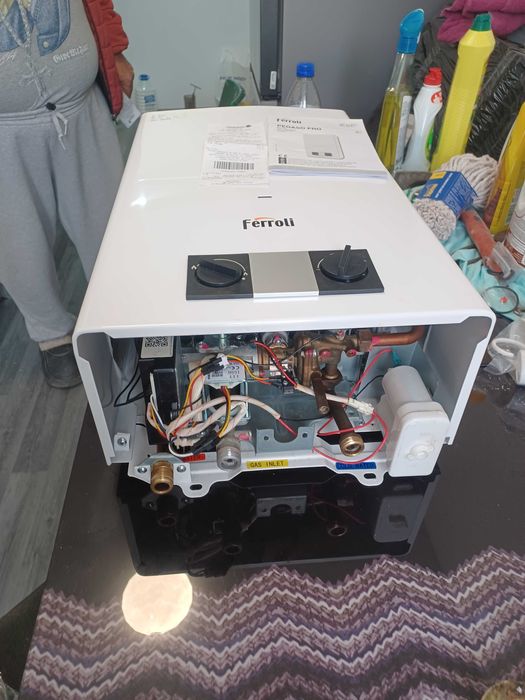 Boiler electric  centrala pe gaz  incalzitor terasa