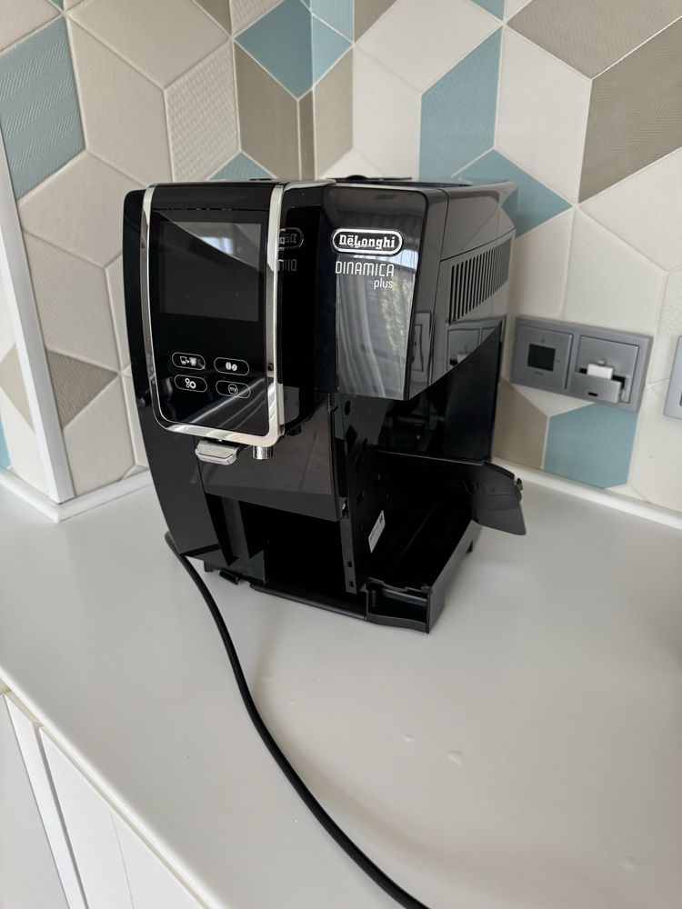 Продам кофемашину Delonghi