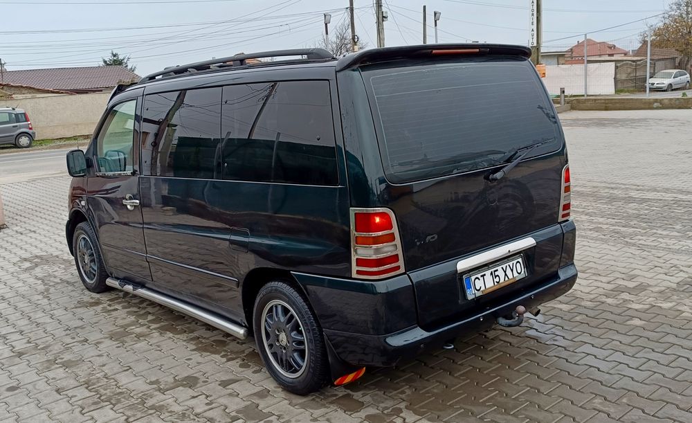 Mercedes Viano Impecabilă