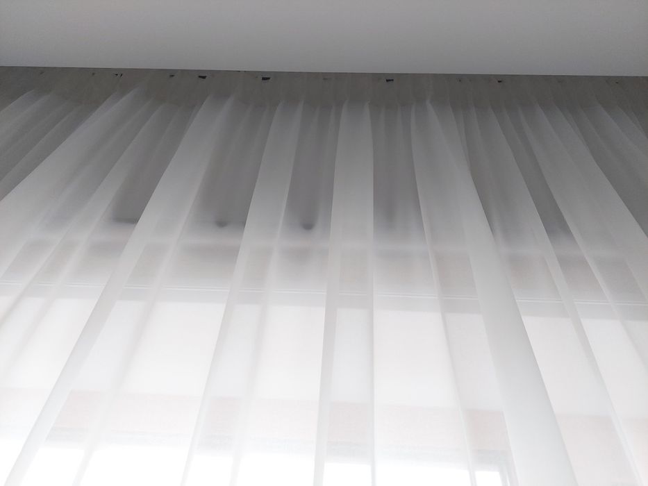 Vând perdea Mendola model Mirabela + sine aluminiu – aproape noi