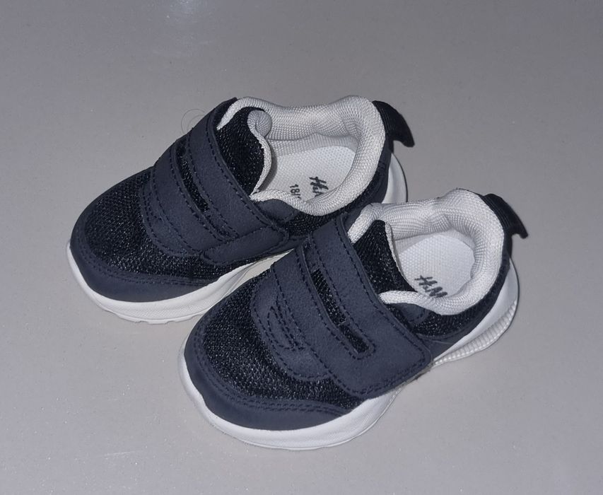 H&M маратонки 18/19