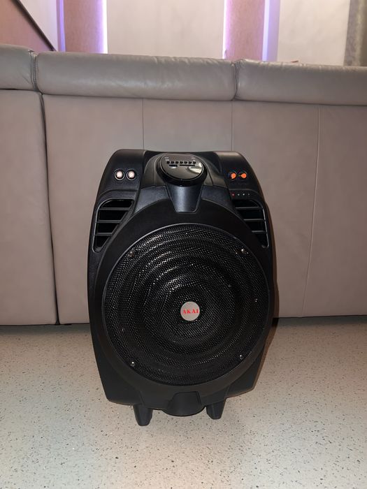 boxa akai mare portabila