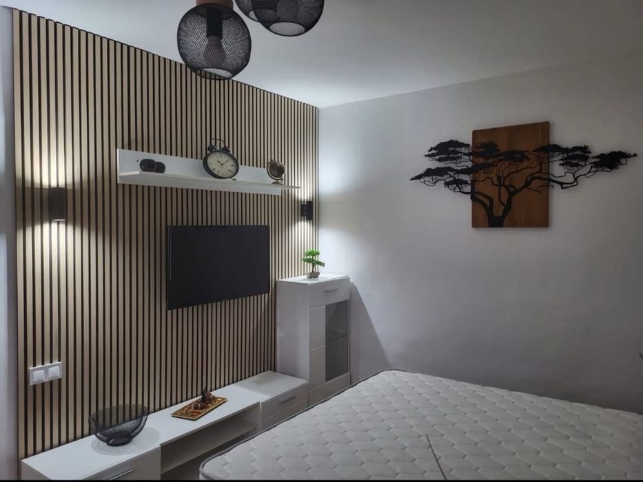 Inchiriez apart. cu o camera ultracentral disponibil din 17.10.2025!