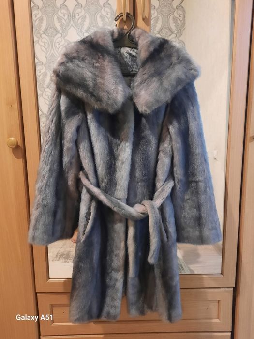 Продам натуральную шубу