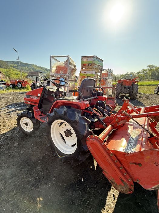 Tractor japonez Mitsubishi MT 155. Tractoras japonez