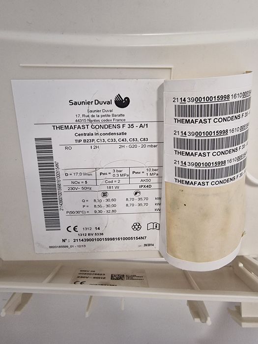 Placa Saunier Duval ThemaFast Condens F35 -A/1 cu boiler incorporat.