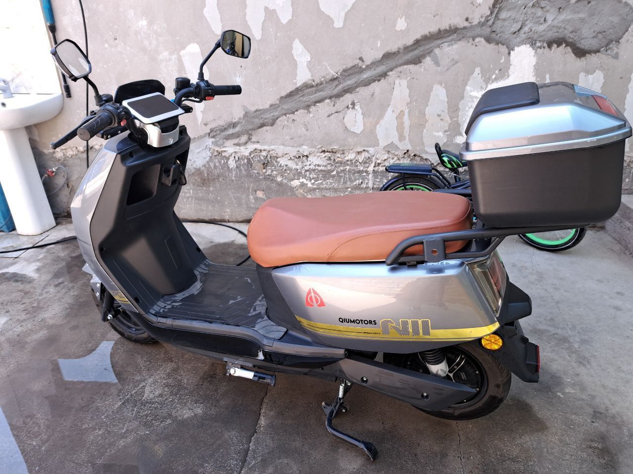 Sotiladi elektra skuter