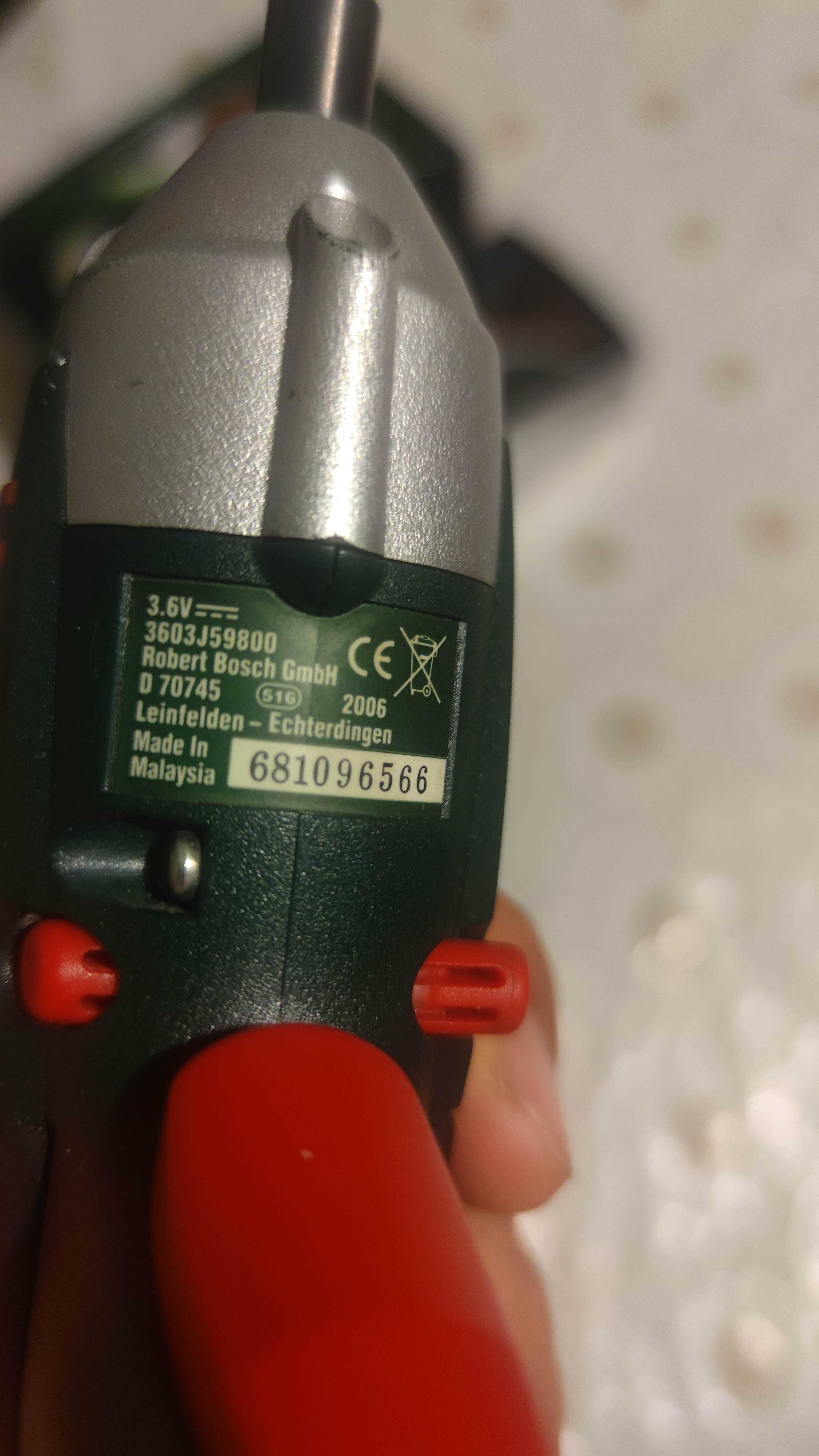 Винтоверт Bosch ixo