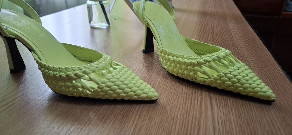 Vând pantofi mango nr 36