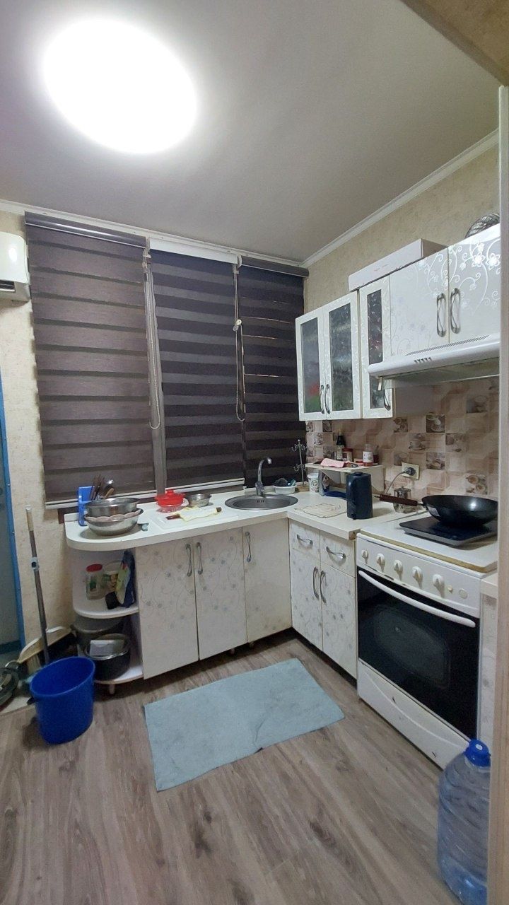 2-х ком. квартира, 2/1/5 в Сергели 4. С ремонтом. Ярмарка - 350 м.