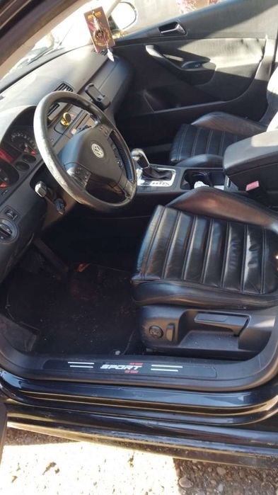 Vând passat b6 an 2008