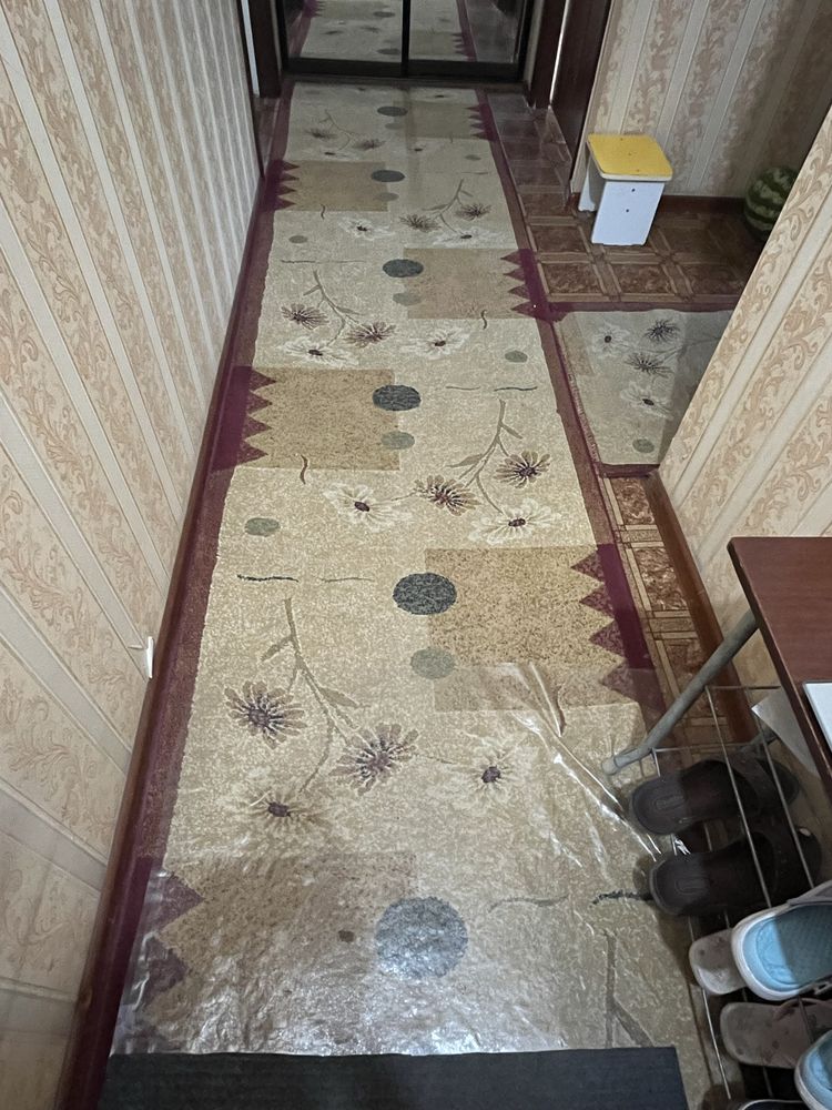 Продам ковровую дорожку