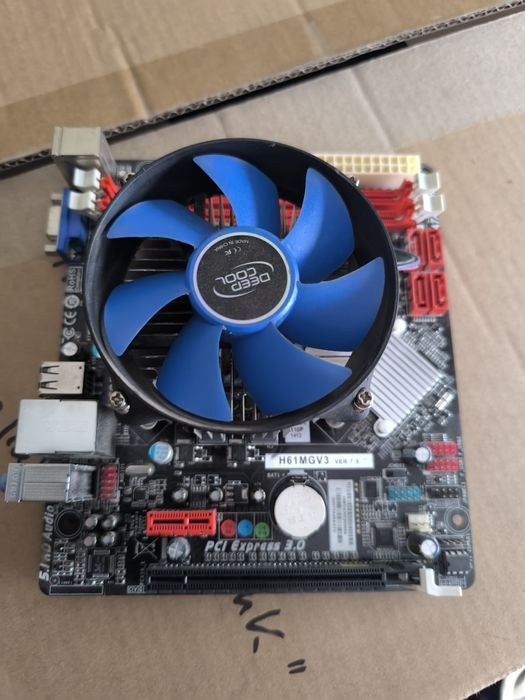 Продам материнскую плату+процессор+вертушка