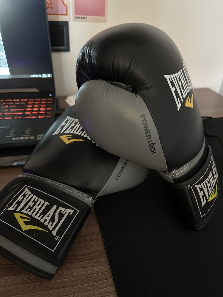 боксерские перчатки Everlast Power Lock