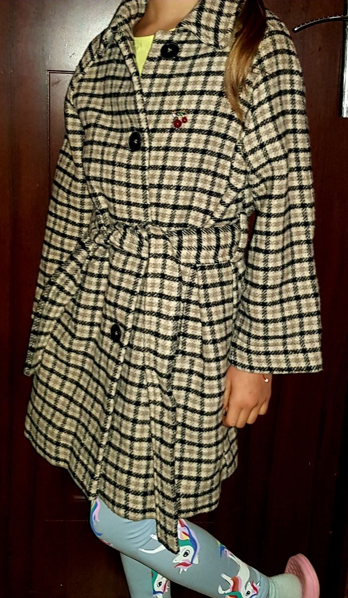Palton fete in carouri de la Zara - mărime 122