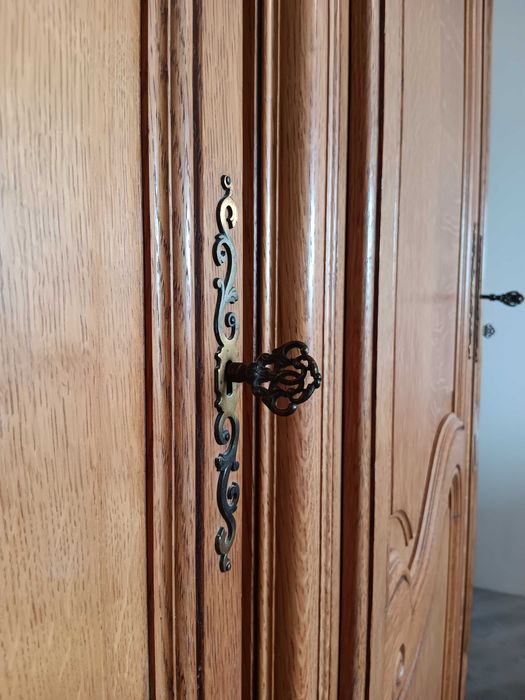 Античен спален комплект от масивен дъб – начало на 20 век