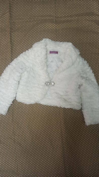 Костюм сотилади кизчалар учун