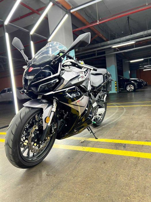 Продаю мотоцикл TARO GP ONE  своя в отличном состоянии