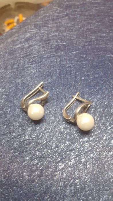 Продам серги серебряный 925 пробой. С жемчугом