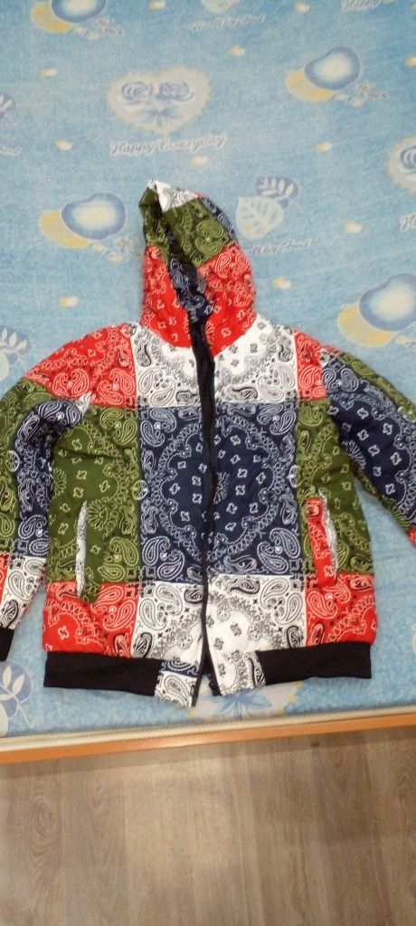 Продам куртку теплую