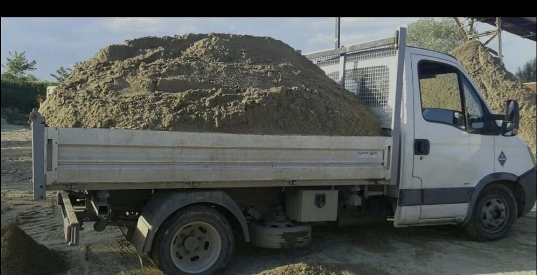 Nisip,Sort , balastru ,moloz și lemne de foc