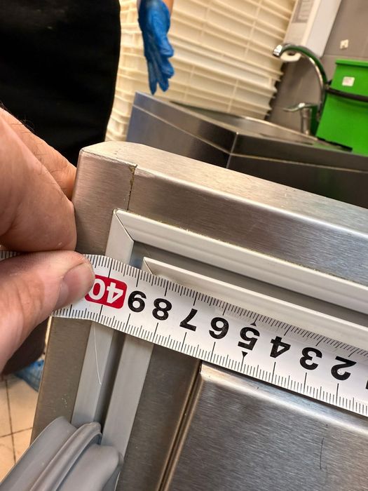 Замена уплотнителя на двери  холодильников