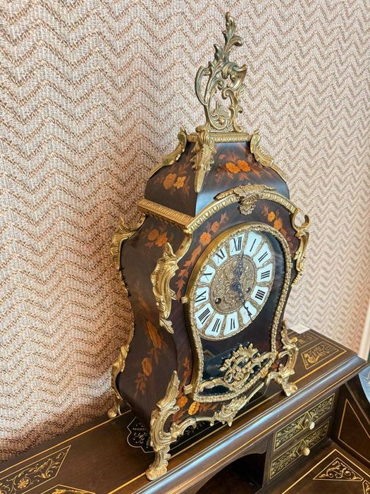 Ceas in stil Louis XV, secolul XIX-lea, ornamente din bronz, H 57 cm