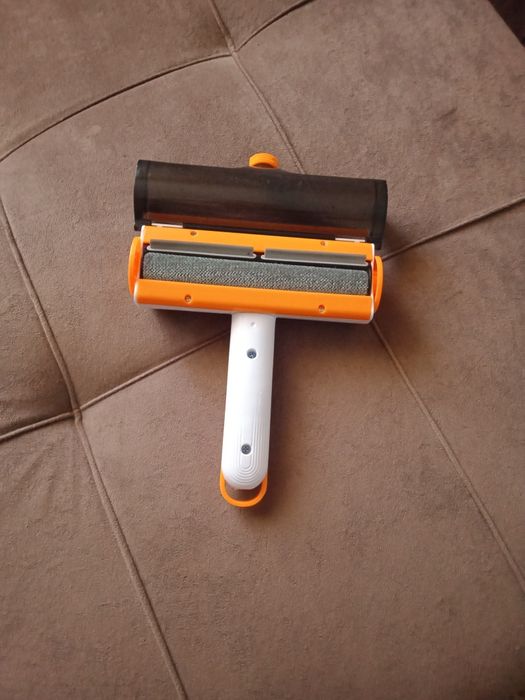 Продается щётка для удаления волос  от животных