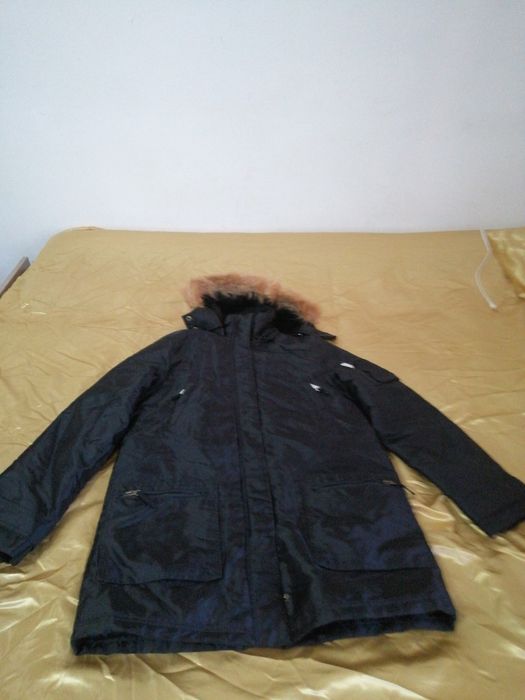 Продаю демосизоные подростковые куртки новые опытом и врозницу