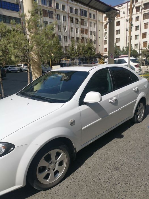 Sotiladi Lacetti Gentra