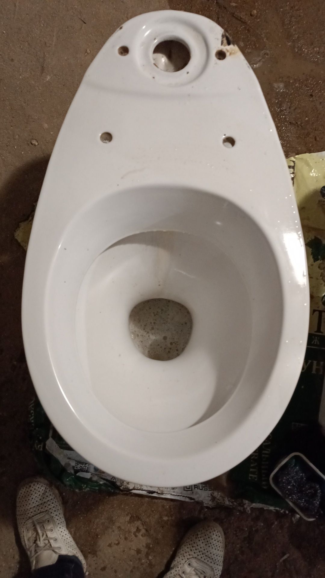 Продам унитазы б/у