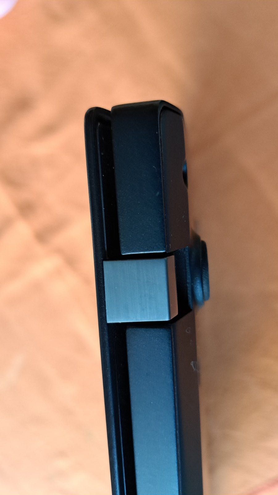 Отличен Thinkpad T470s (до 5 часа на батерия)
