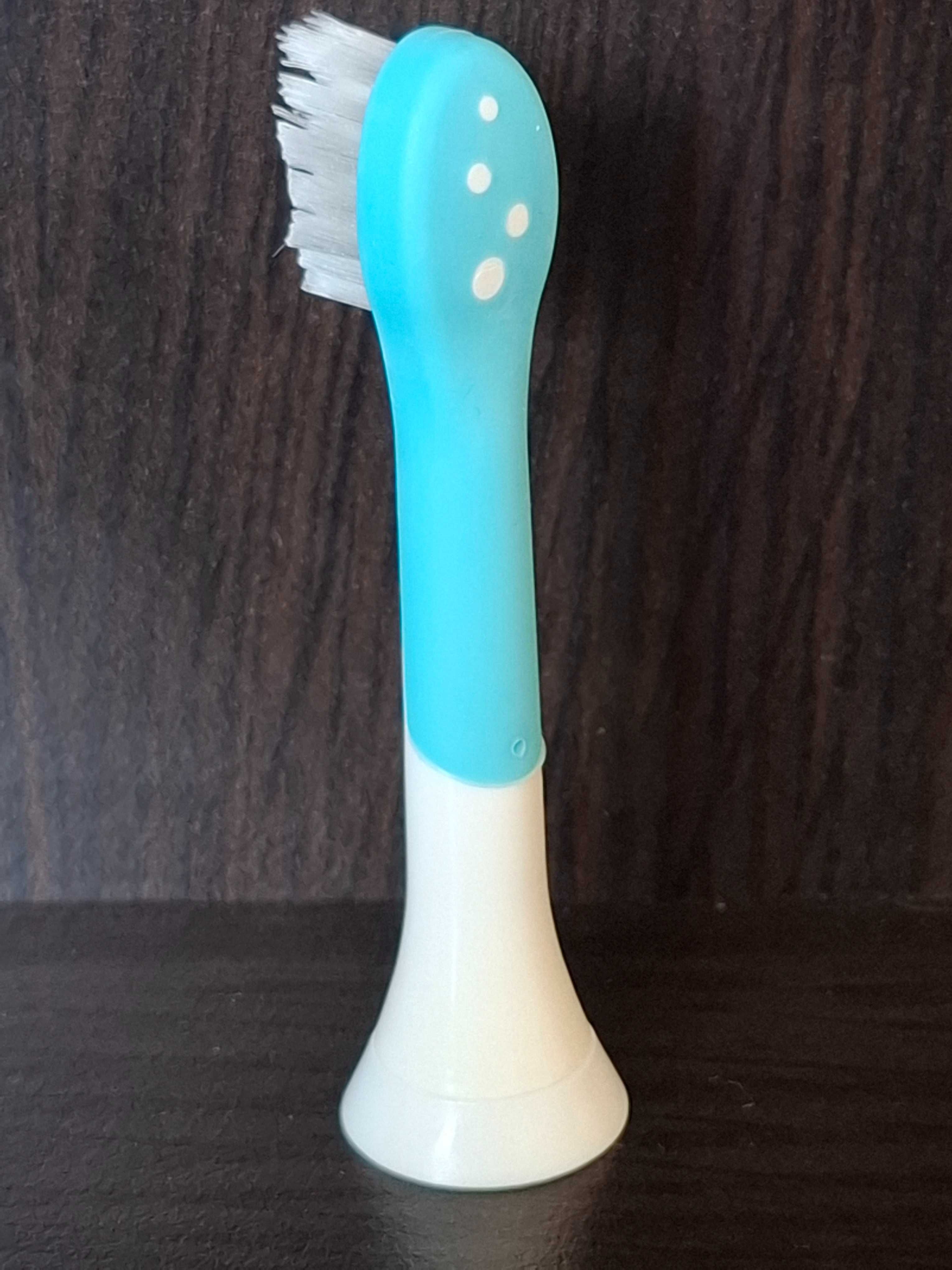 Детски Накрайници/ рез. глави за ел. четка за зъби Philips Sonicare