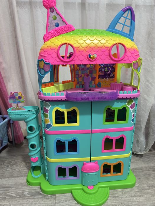 Casuta Gabby Rainbow Celebration