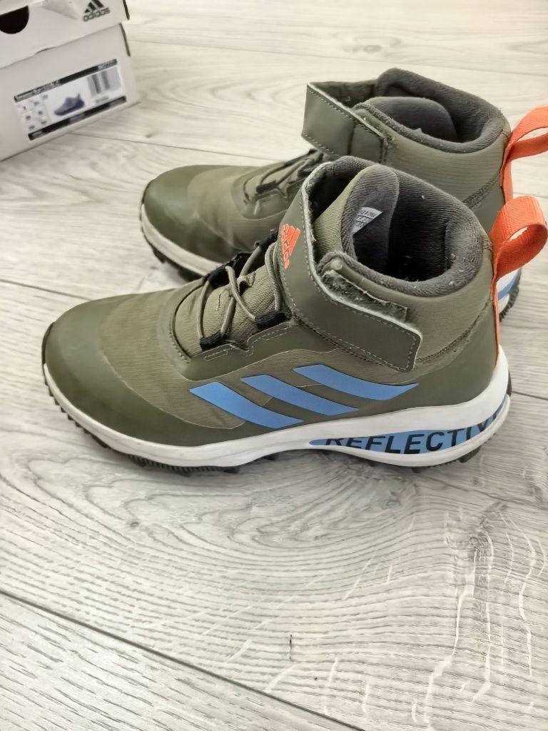 Детски бори Adidas, Zara