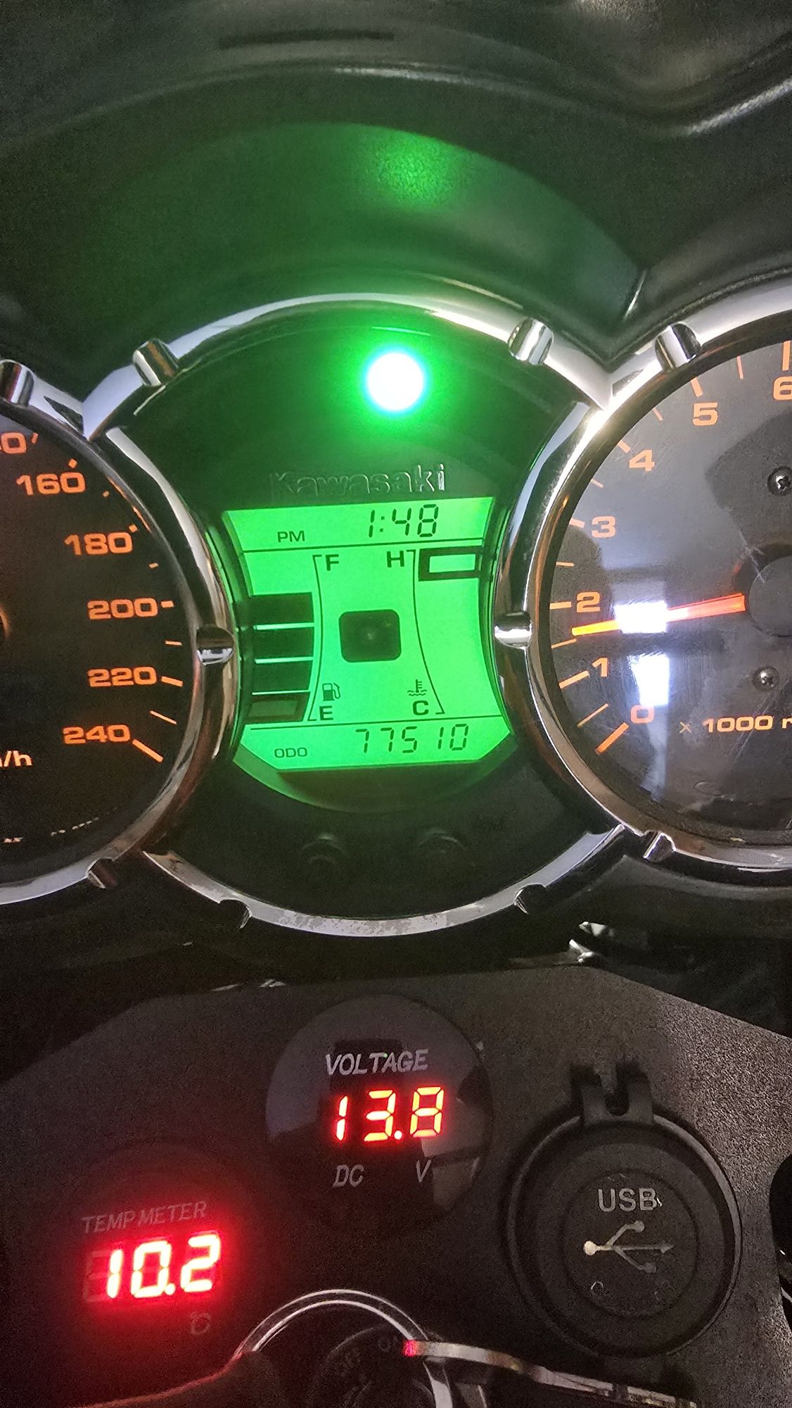 Kawasaki KLV Suzuki V-Strom 1000 DL 1000