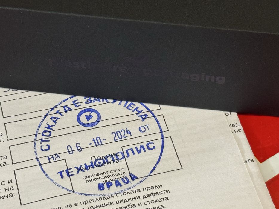 КАТО НОВ 256GB Motorola Razr 50 Technopolis Гаранция 2027 г. Orange