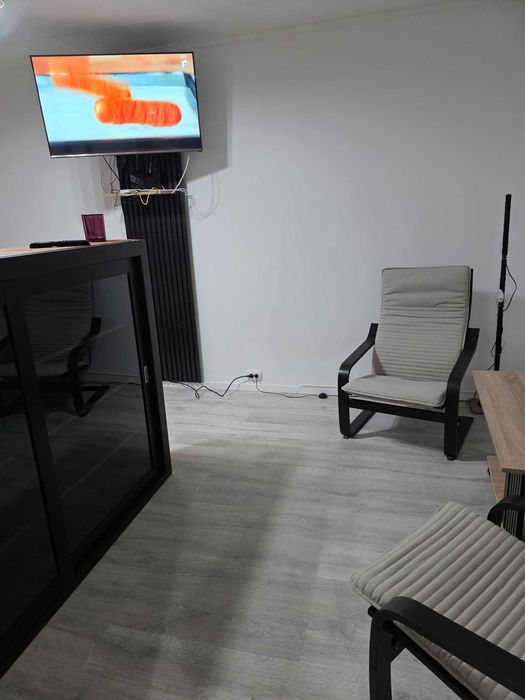 garsoniera de inchiriat