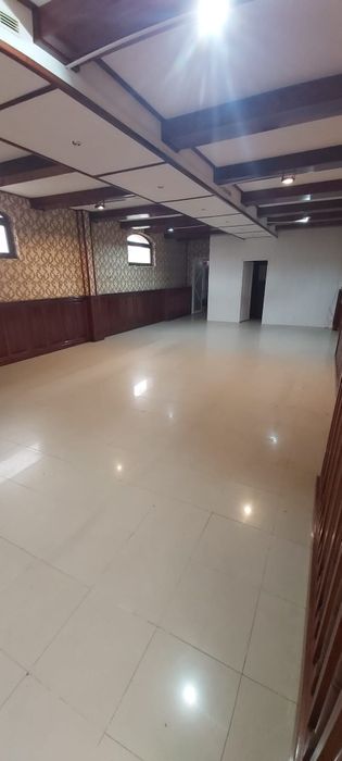 Clădire multifuncțională de vânzare – Săbăoani, zonă ultracentrală