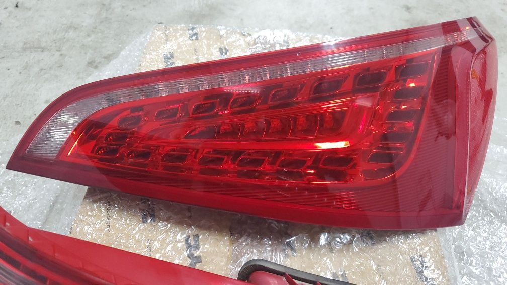 Оригинални LED стопове  за Audi Q5 08-2011