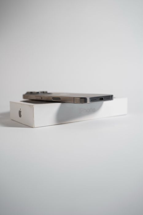 Iphone 16 pro 128GB Natural titanium